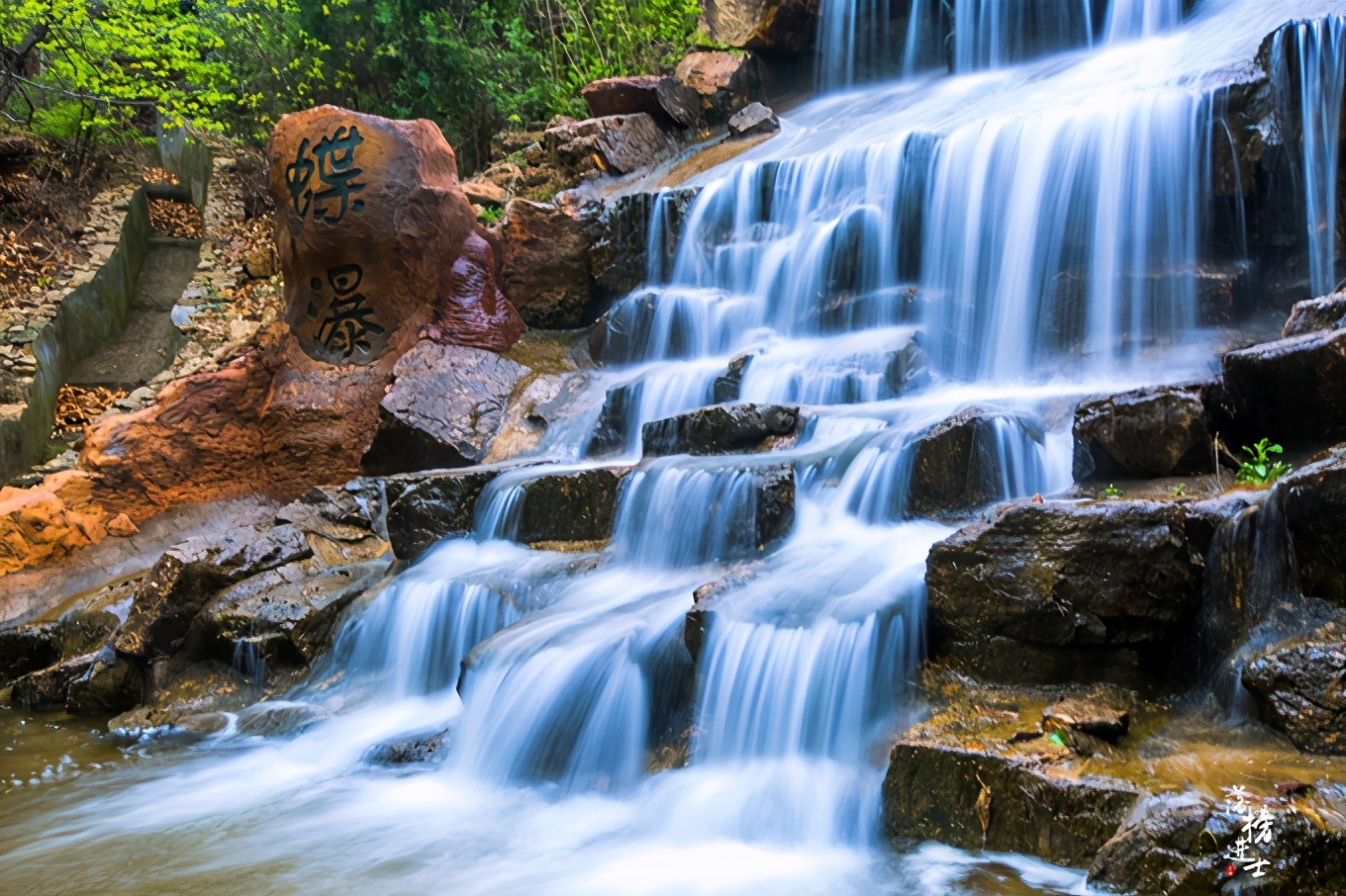 沂水旅游景点(山东沂水有一处萤火虫水洞,温馨浪漫,还是研学亲子游的