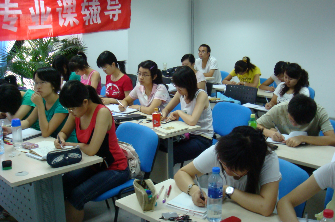 补习机构迎来好消息，教育部允许其继续给学生补课，但有前提条件