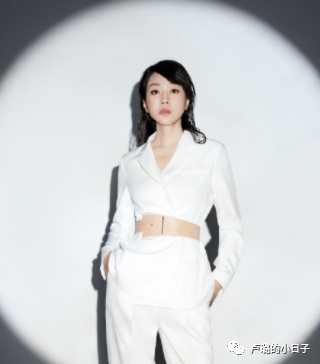 看了這8個(gè)國(guó)產(chǎn)服飾品牌，才明白什么是屬于中國(guó)的高級(jí)感