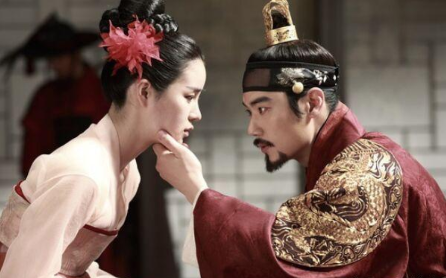 朝鲜妖女张绿水：宴会上和国王当众行事，群臣嫌丢脸不敢上报明朝