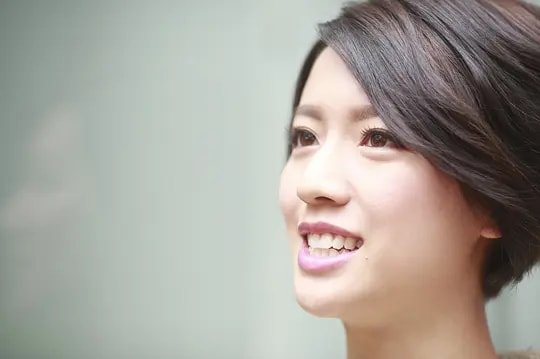 她被誉为“TVB发电机”，曾被开价200万一晚，入行7年传15段绯闻