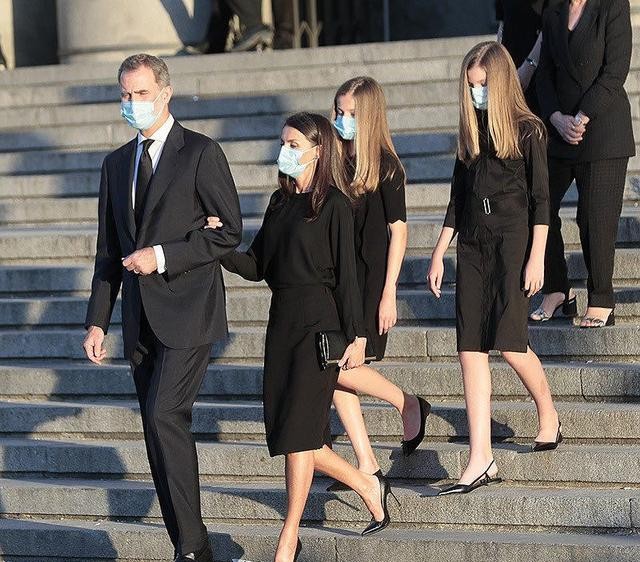 莱昂诺尔公主：13岁被印上硬币的未来女王，靠颜值拯救西班牙王室