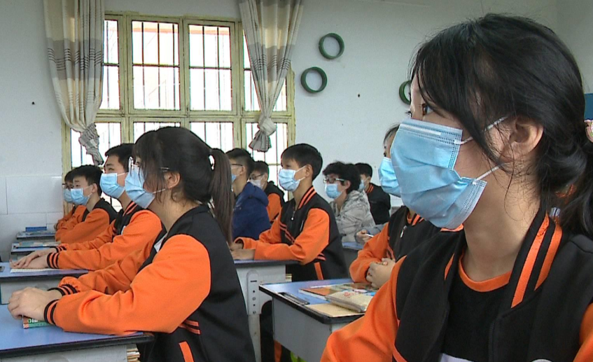 公立学校和私立学校差距在哪？家长会的内容都不同，区别太明显