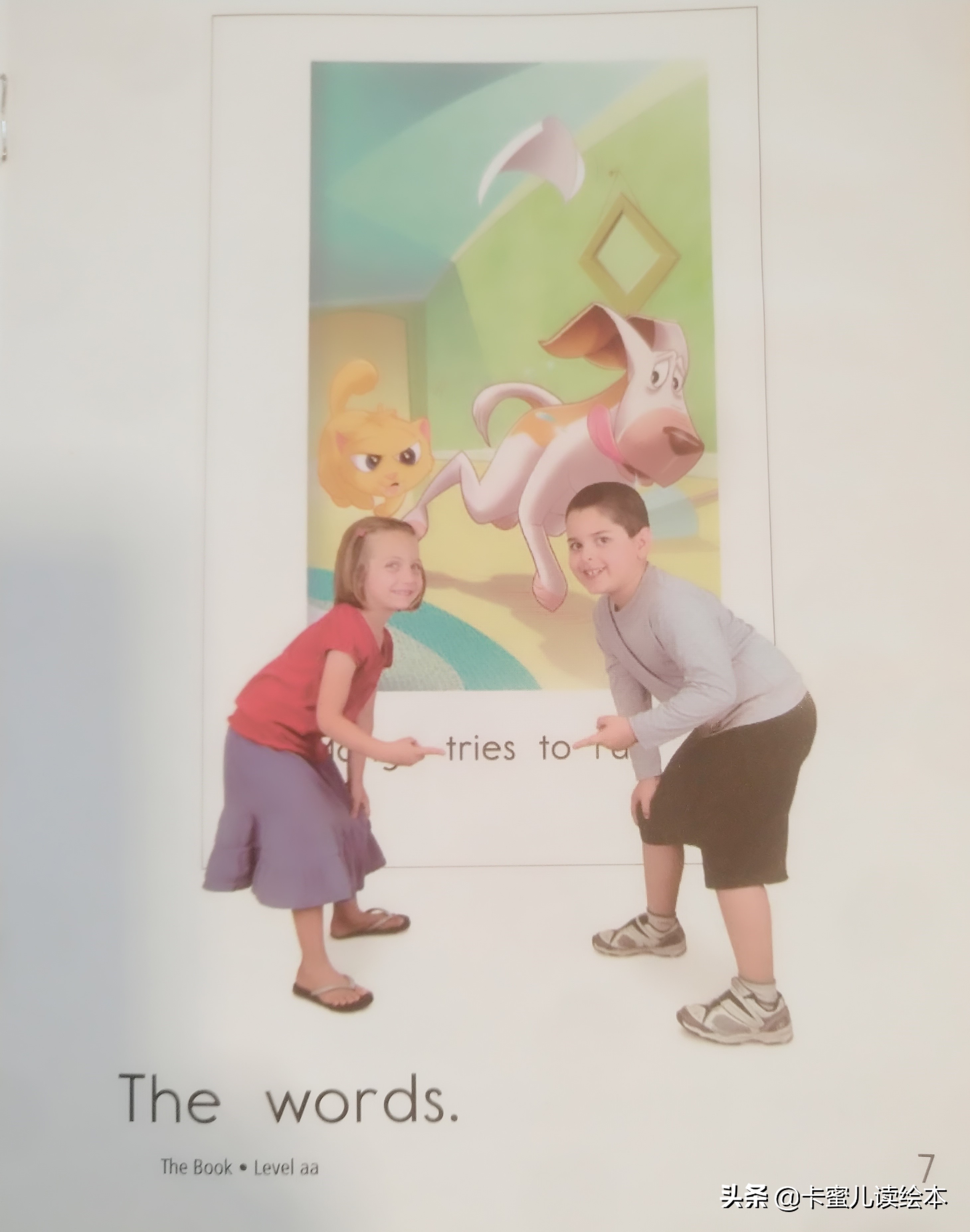 英文有声绘本故事《The book》书