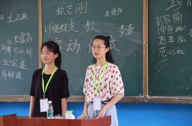 大学里哪个班委值得竞选？选择班长职位很吃亏，聪明人都这样选