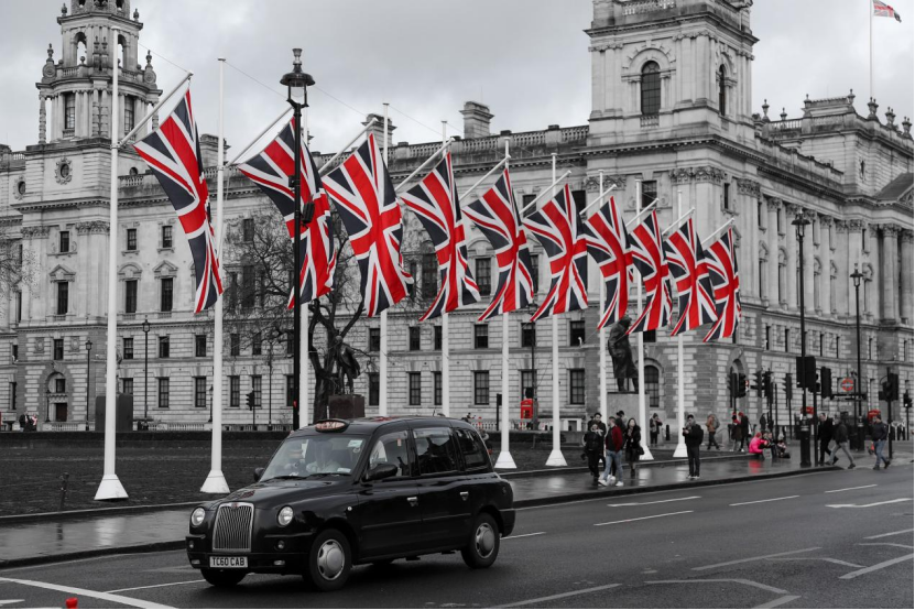 英国中餐招聘（130万人逃离）