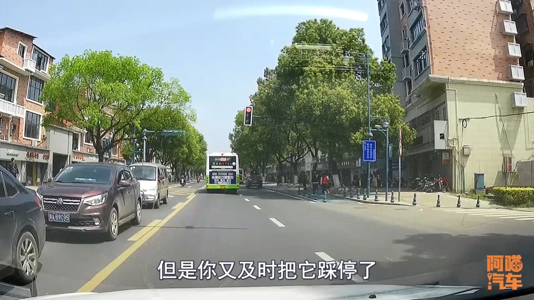 刚换的机油为何感觉油耗增加了？4S店打死都不会告诉你这个原因