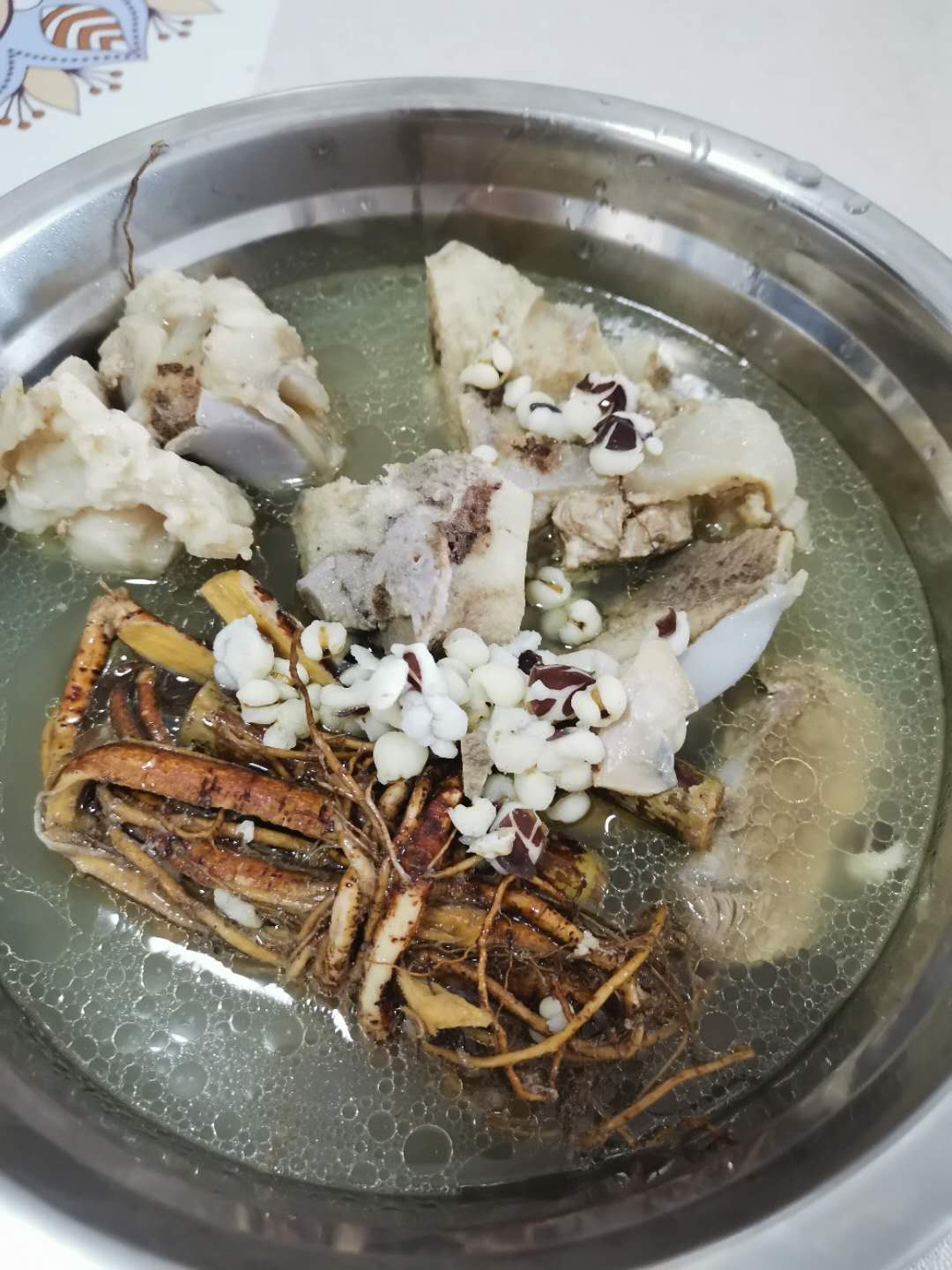 芡实薏米的功效与作用(这款汤水) - 行就行