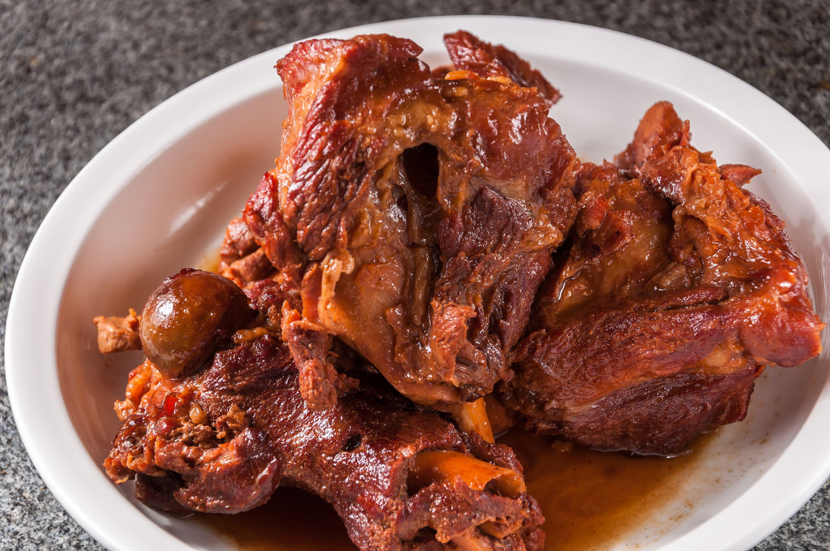 火遍全国的"自助酱大骨"是如何赚钱的?看似亏本,实则套路满满