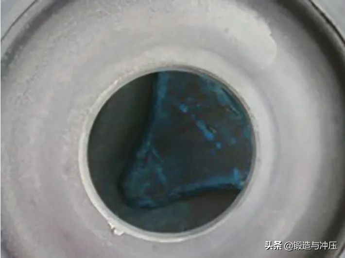 铝合金车轮锻件缺陷分析与控制