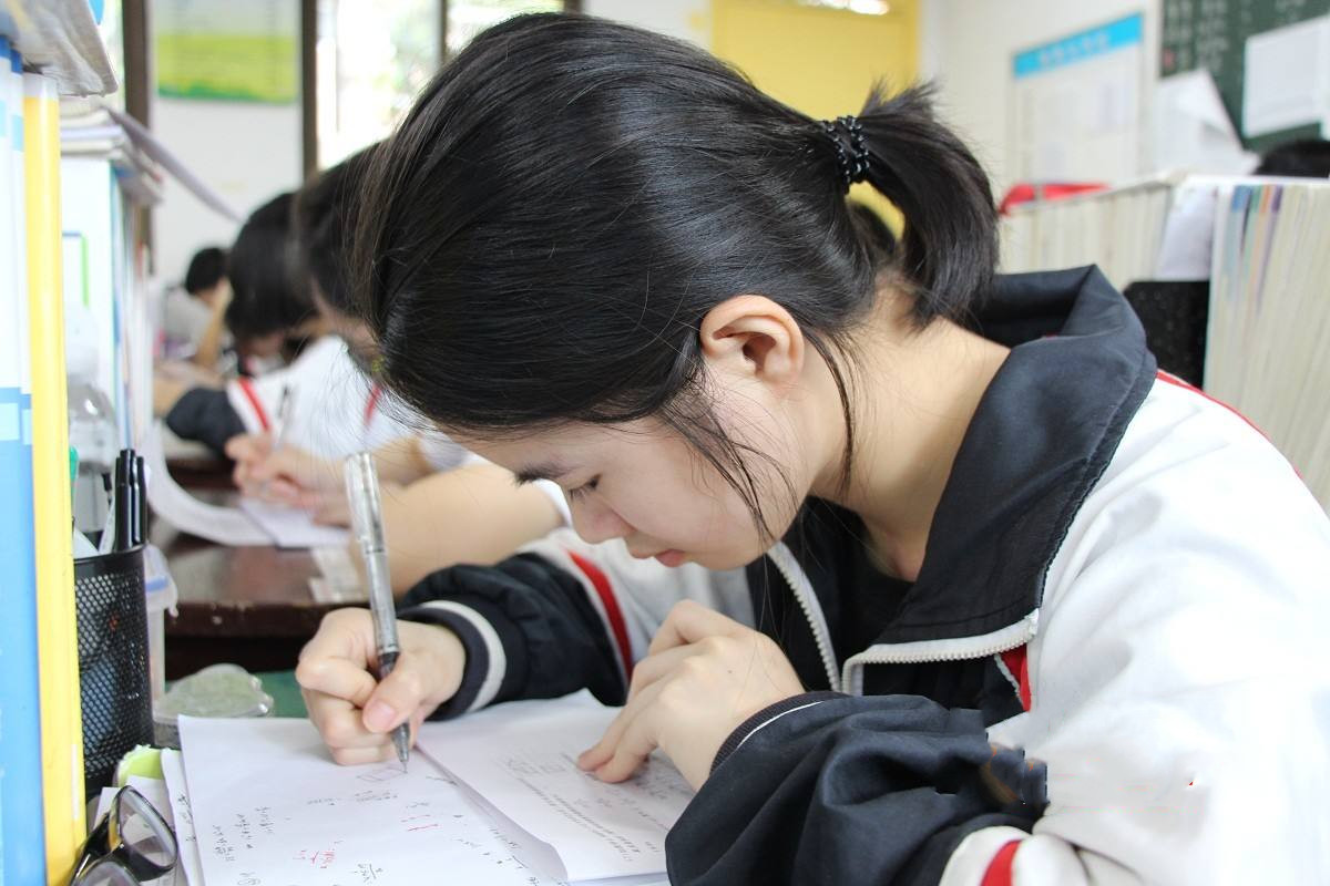 高三第一次考试，只有440分，高考如何逆袭？送你6个复习秘籍