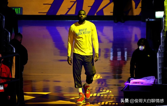 nba哪些球员是乔丹粉丝(杜兰特学詹姆斯，建立公关团队！詹黑大多是乔丹的粉丝？)