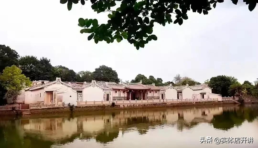 200亿接盘恒大物业？地产大鳄再次浮出水面，曾吞下三处万达产业