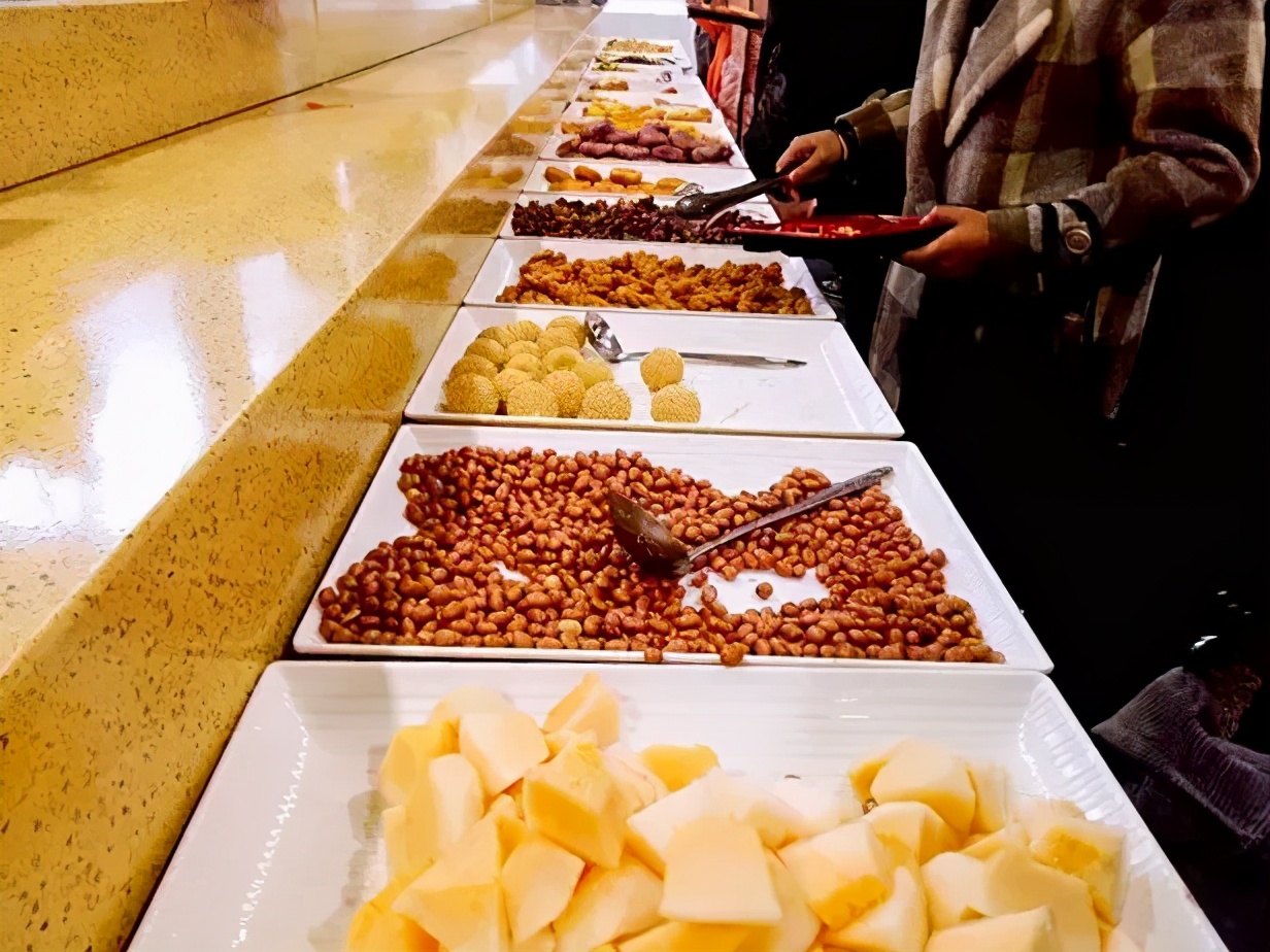 占地2000余亩，投资8000万建新宿舍，湖北这所大学“太豪华”