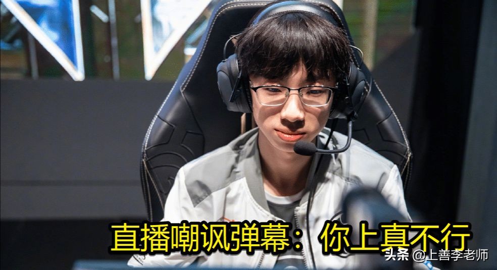 大学生“走道哥”逐渐走红，警醒年轻人，网友：这样走路容易挨揍