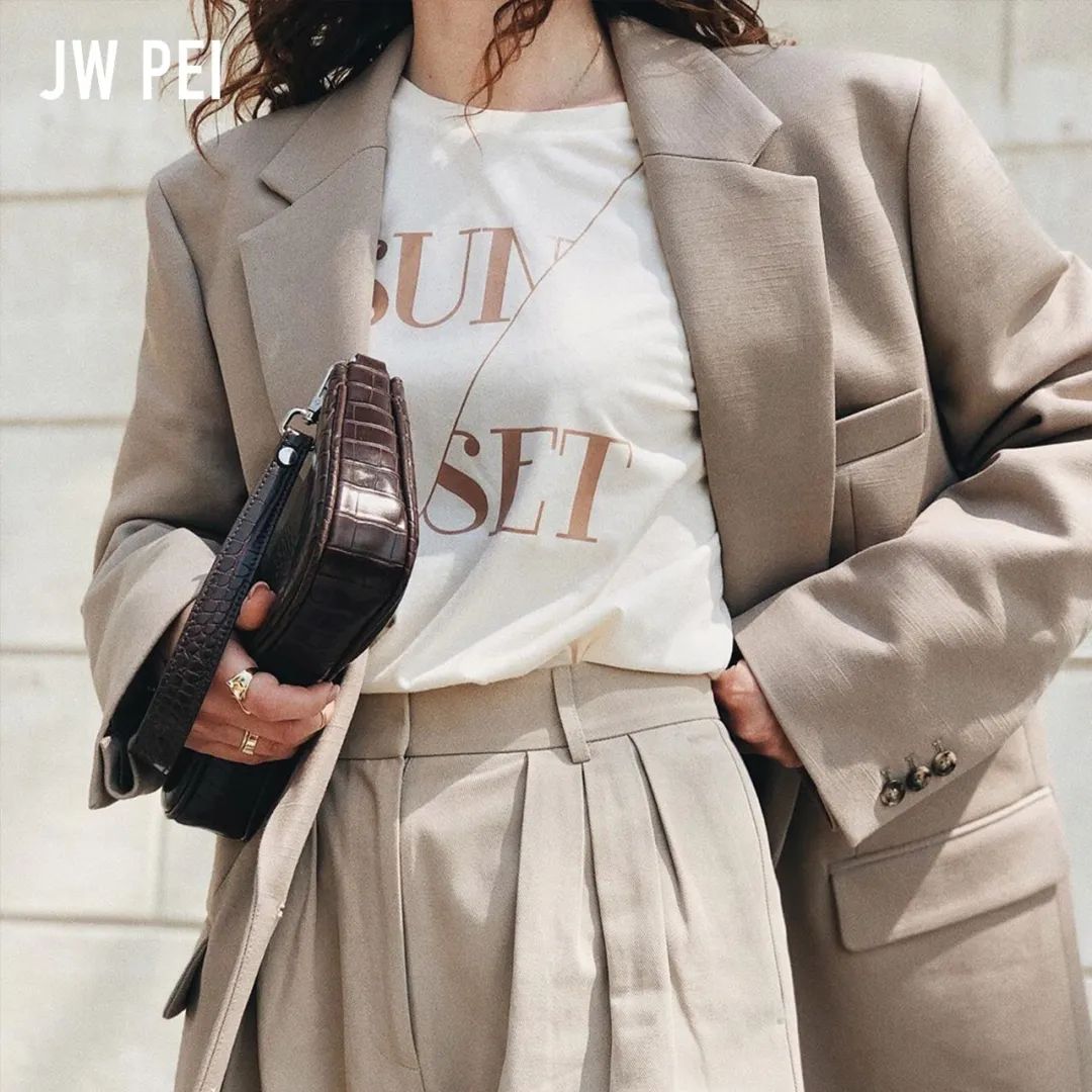 这些连钟楚曦 陈钰琪 宋妍霏都爱不释手的小众包，也太好看了吧