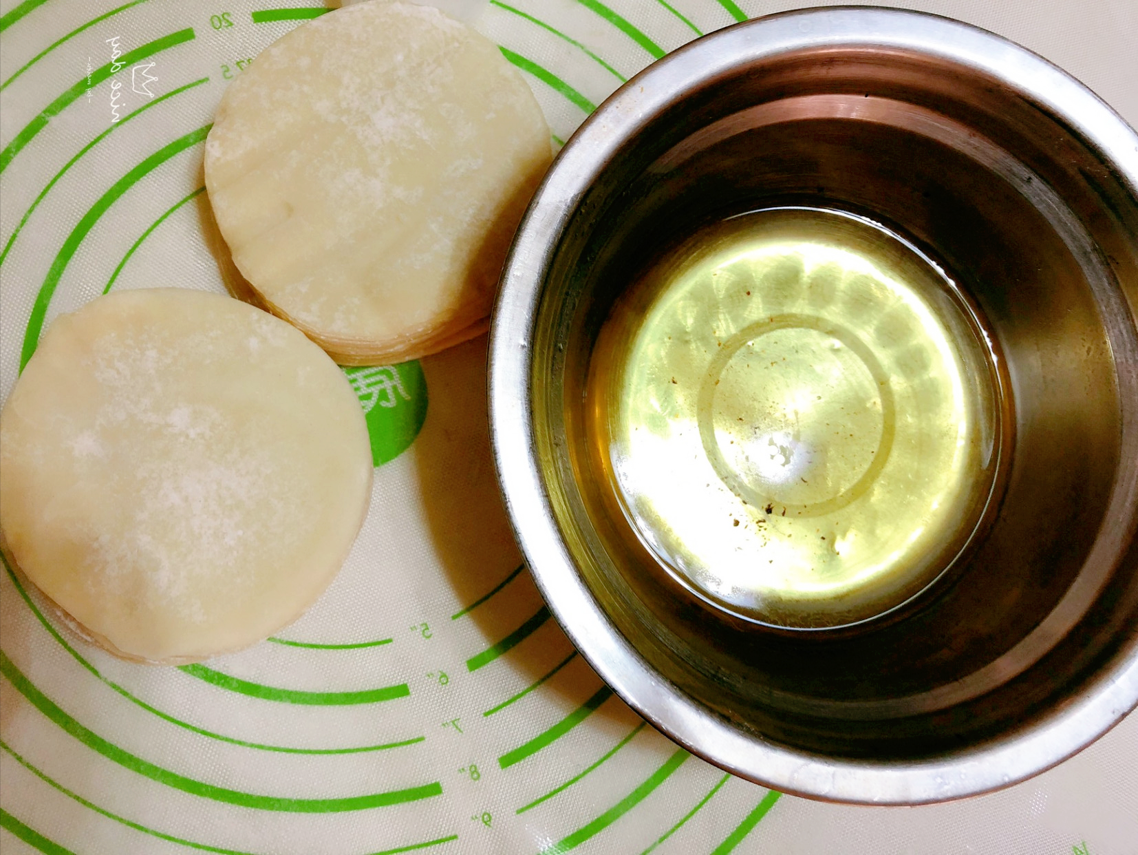 面食最好吃的做法，不用和面不用蒸，出锅外酥里嫩，孩子点名要吃