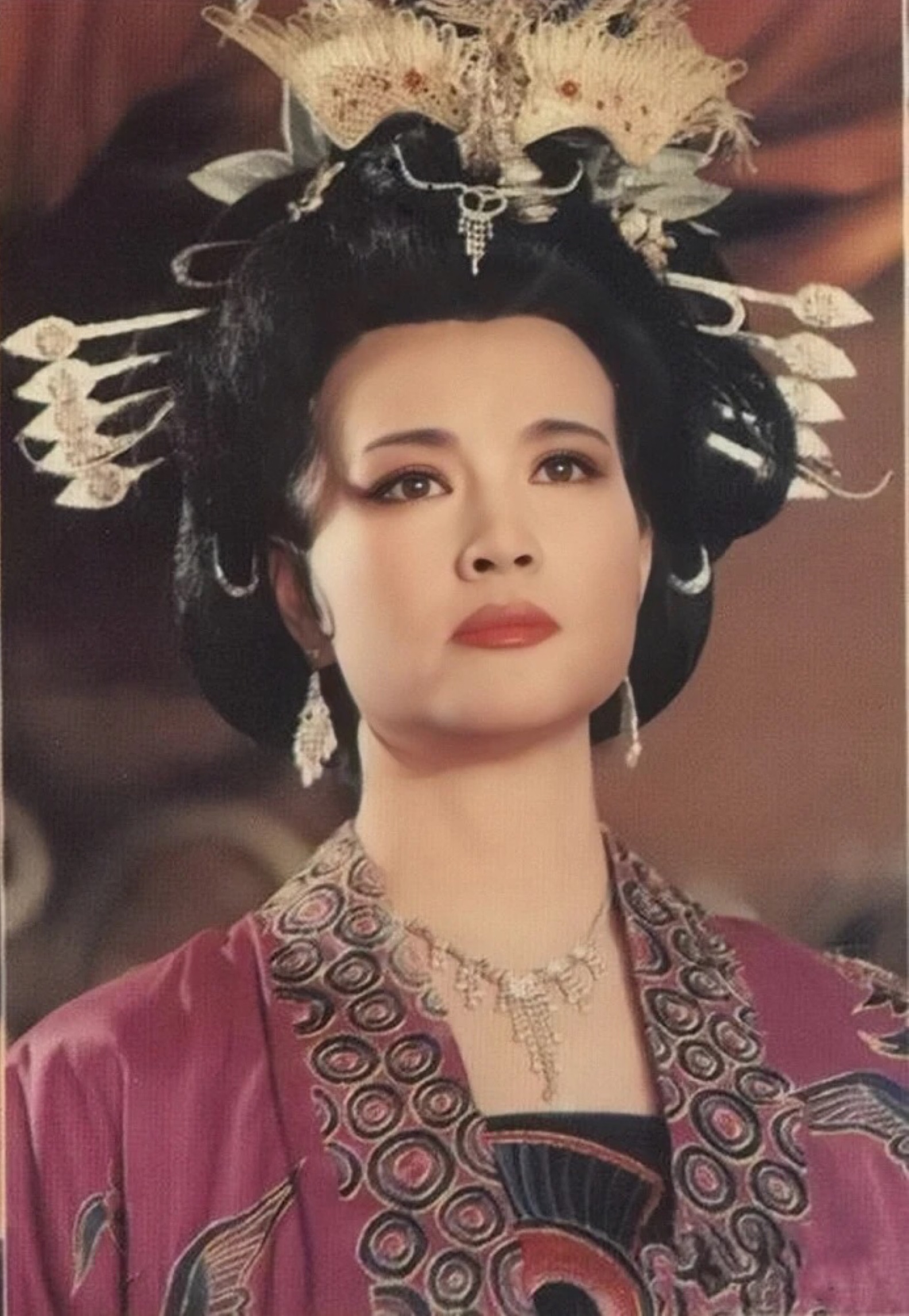 武则天是中国历史上唯一一个女皇帝武则天是中国历史上唯一的女皇