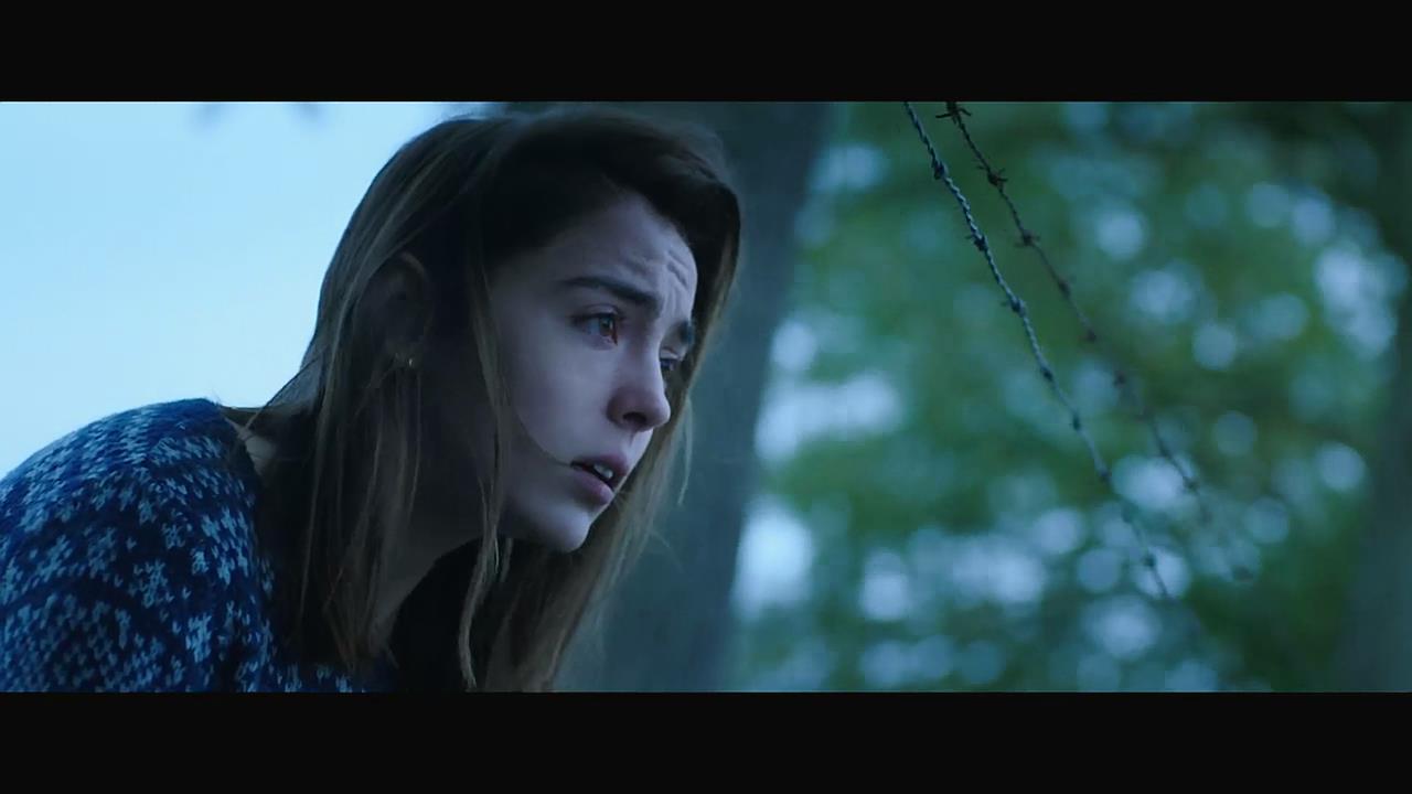 《生吃》简单直白的恐怖,素食主义乖女孩到鲜血淋漓的恐怖食人者