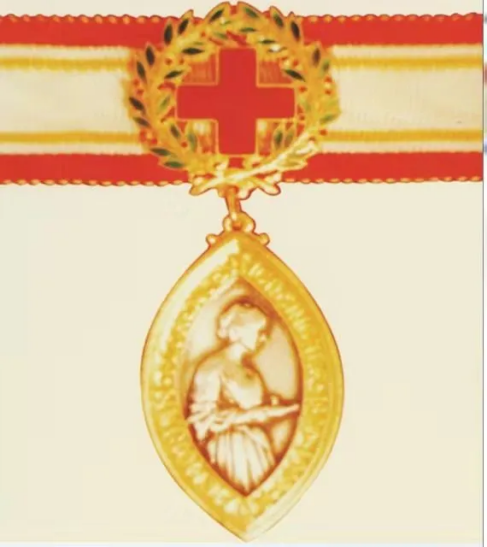 中国第一人！她毅然弃美归来，一生为护理事业奋斗，75岁荣获国际最高荣誉