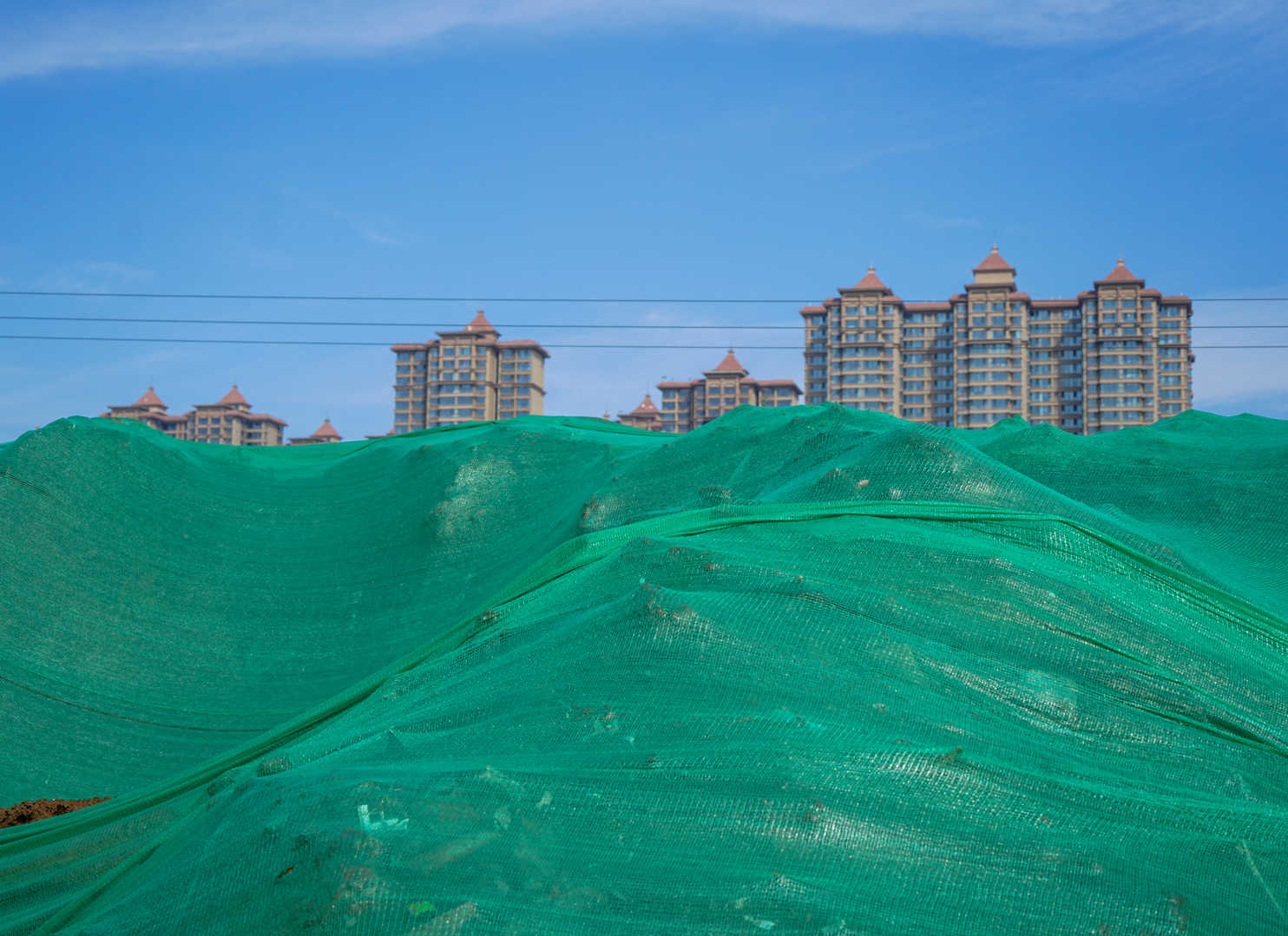 石家庄一个月刑拘16家地产商：50多楼盘烂尾致多年无法交付，还有人虚构项目骗取6000万