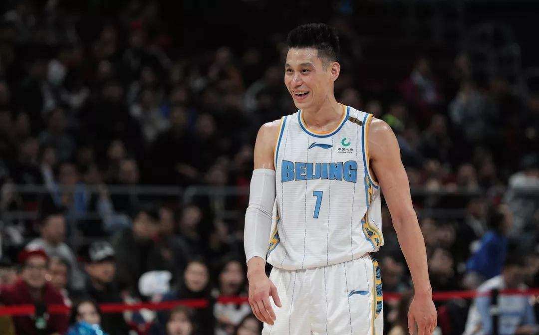 林书家为什么不在nba了(当年在尼克斯打出“林疯狂”的林书豪，为什么最终没有续约？)