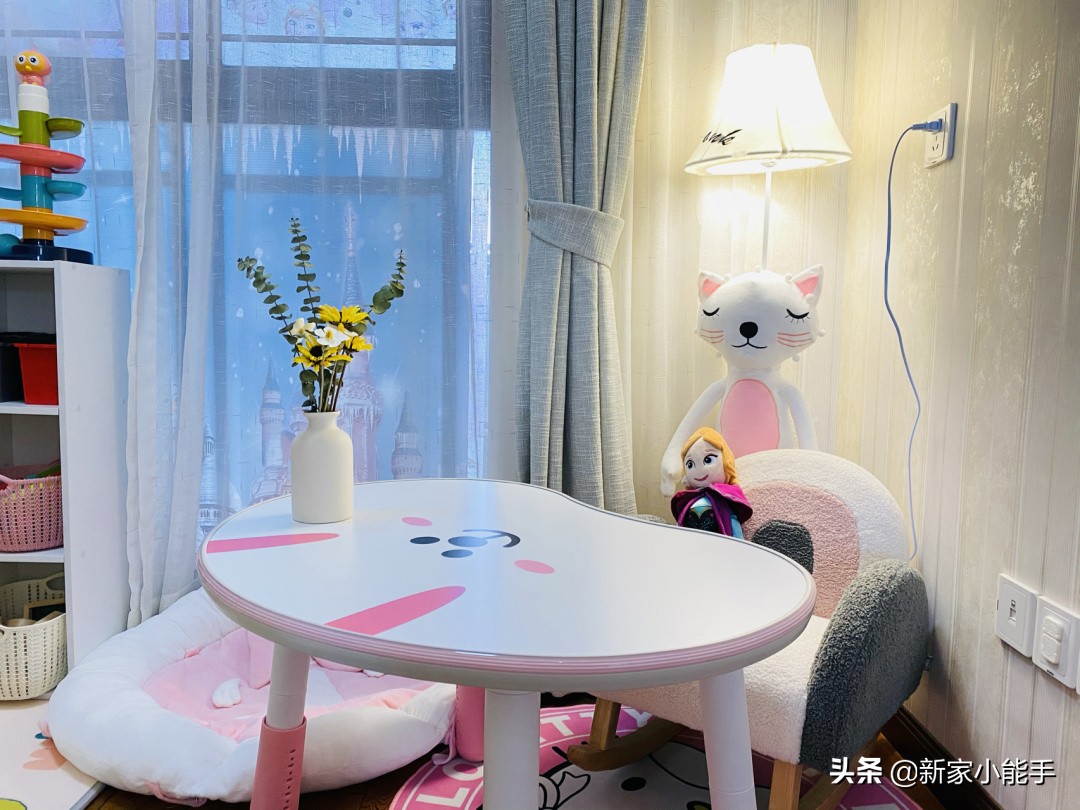 >三口之家裝修美式風格，全屋輕裝修重裝飾，每個空間都充滿煙火氣三口之家裝潢美式風格，全屋輕裝潢重裝飾，每個空間都充滿煙火氣