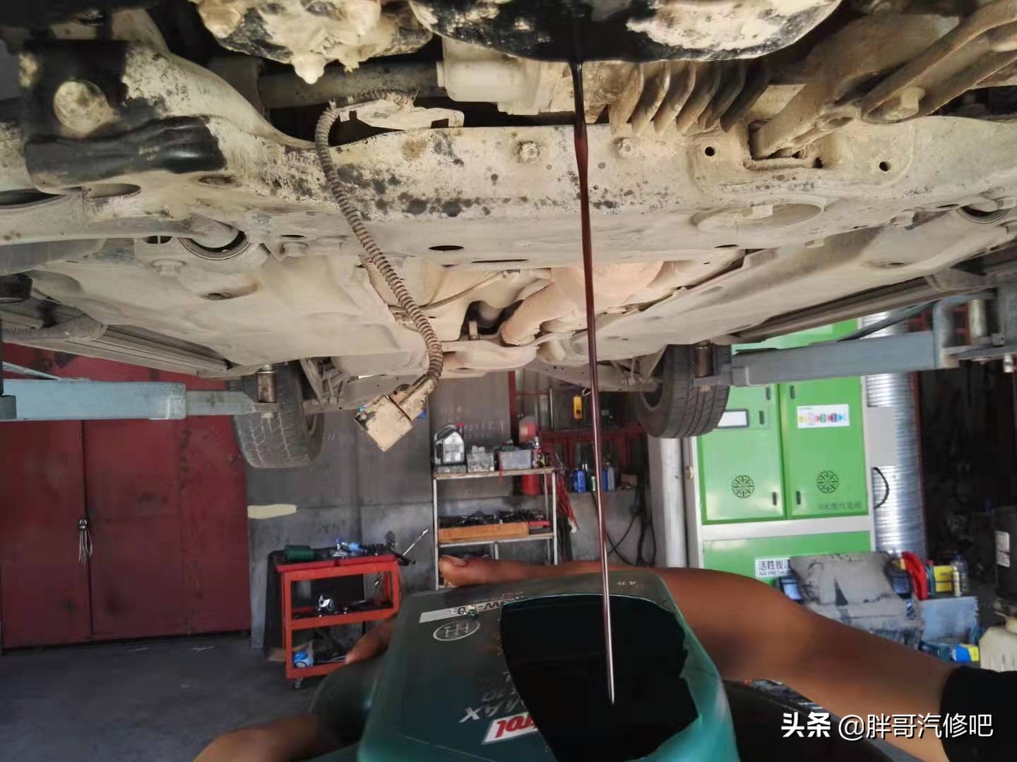途观机油压力低报警，胖哥分享维修过程