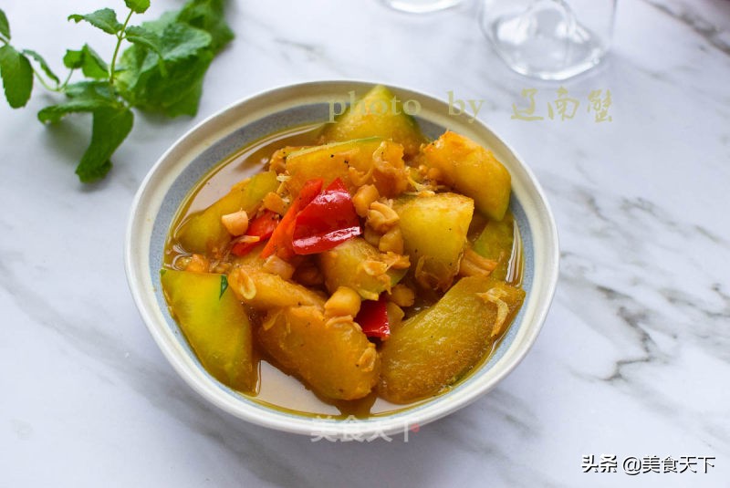 家常干贝这样做，汤鲜味美，营养丰富