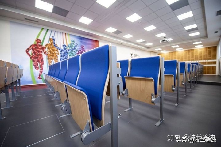 捷克留学 查理大学专业设置与申请解读