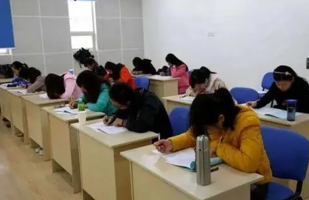 大一新生上学以后，这些事最好抓紧时间去做，争取赢在起跑线上