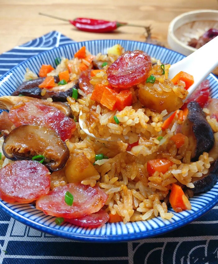 01.色香味俱全的腊肠焖饭