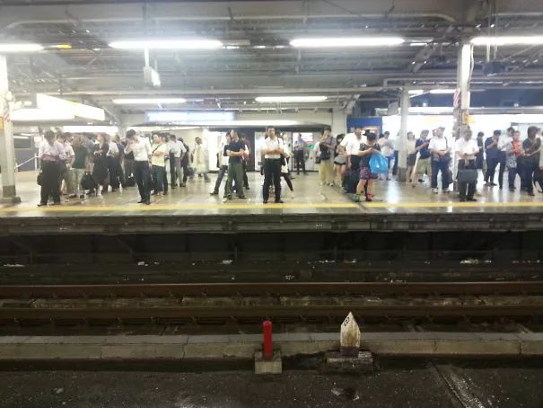 日本机场一个视频爆红！细致到“变态”的日本人，凭啥获13万点赞