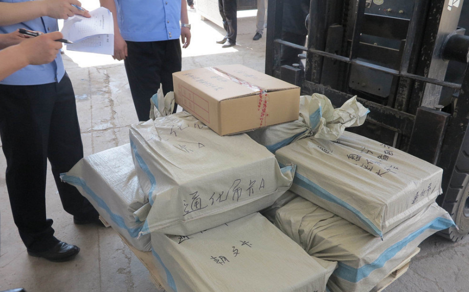 高考试卷如何命题？出题者集体被“监控”，一个多月的生活很煎熬