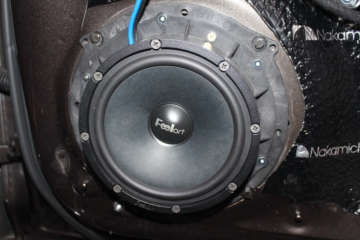 奥迪a4音响怎么调奥迪a4l改装一套汽车音响多少钱