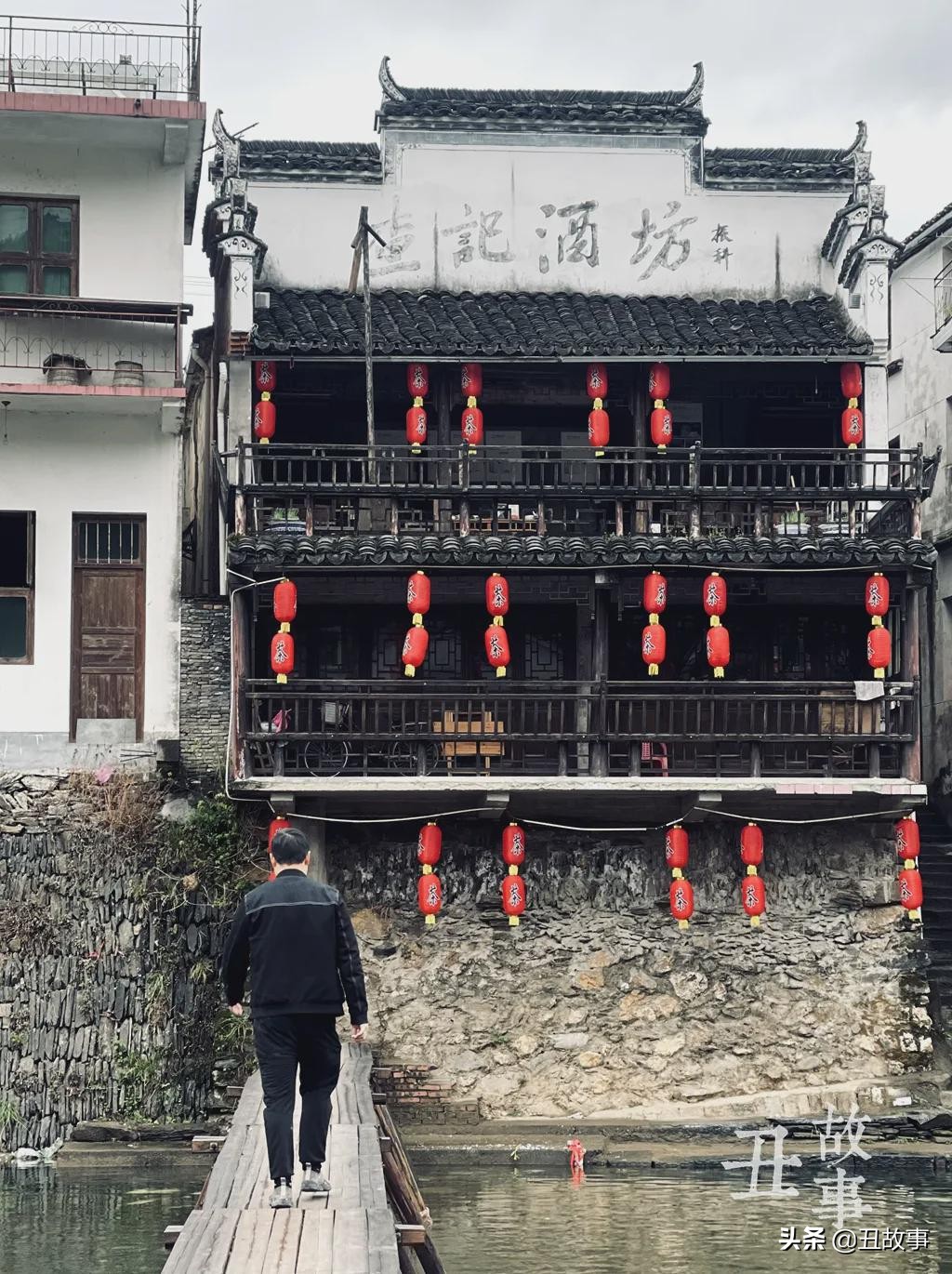 30岁辞职回乡学酿酒，父亲气得大骂