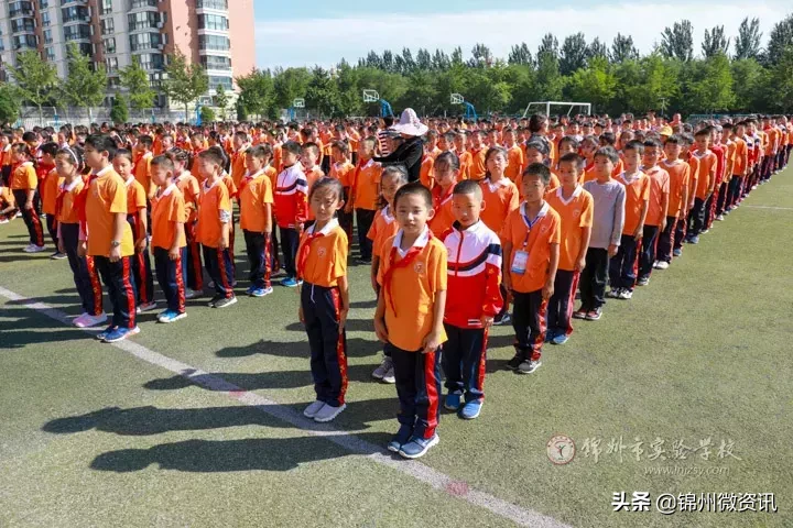 锦州市实验学校德胜、学苑两校区6000余师生参加安全疏散演练