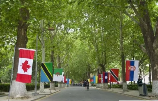 优秀！北京这所高校：走出外交部发言人、联合国发言人，直属教育部！