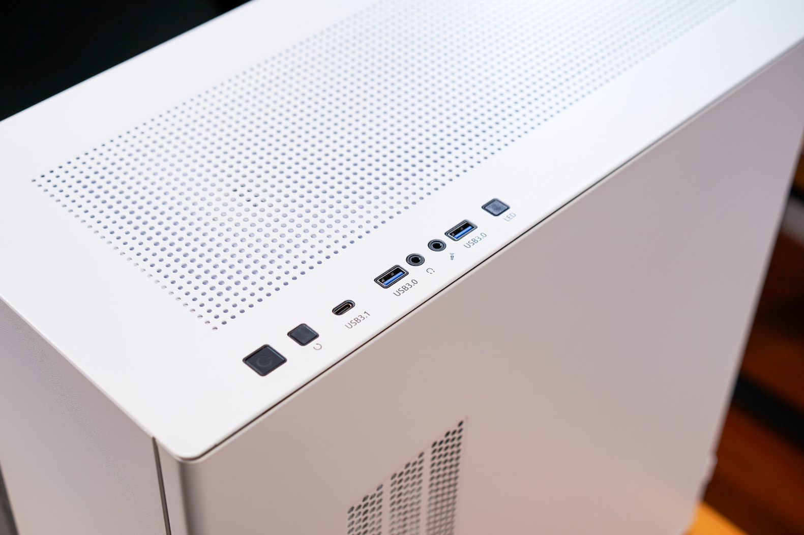 今年装过的最好静音机箱居然是个“鞋盒”？YOGO K100装机体验