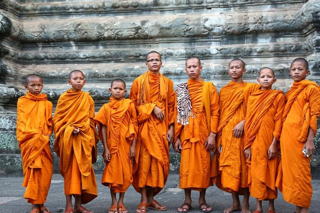 柬埔寨为什么被称为世界上最年轻的国家？为何男嫁女娶？