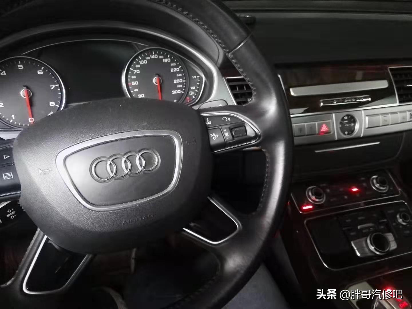 2015款奥迪A8L豪华轿车，胖哥牵线诚意出售