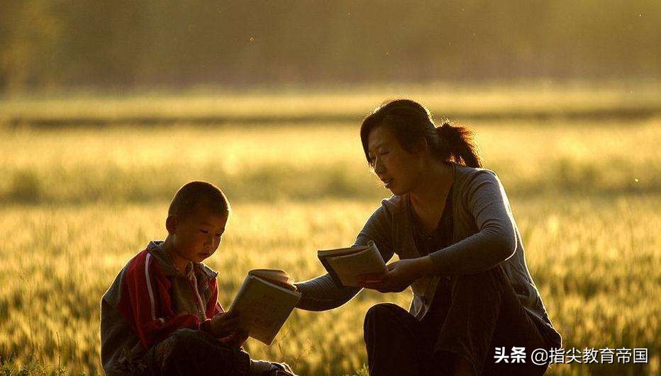 三年级孩子笔下的妈妈，感动老师，孩子懂不懂母爱写篇作文就知道