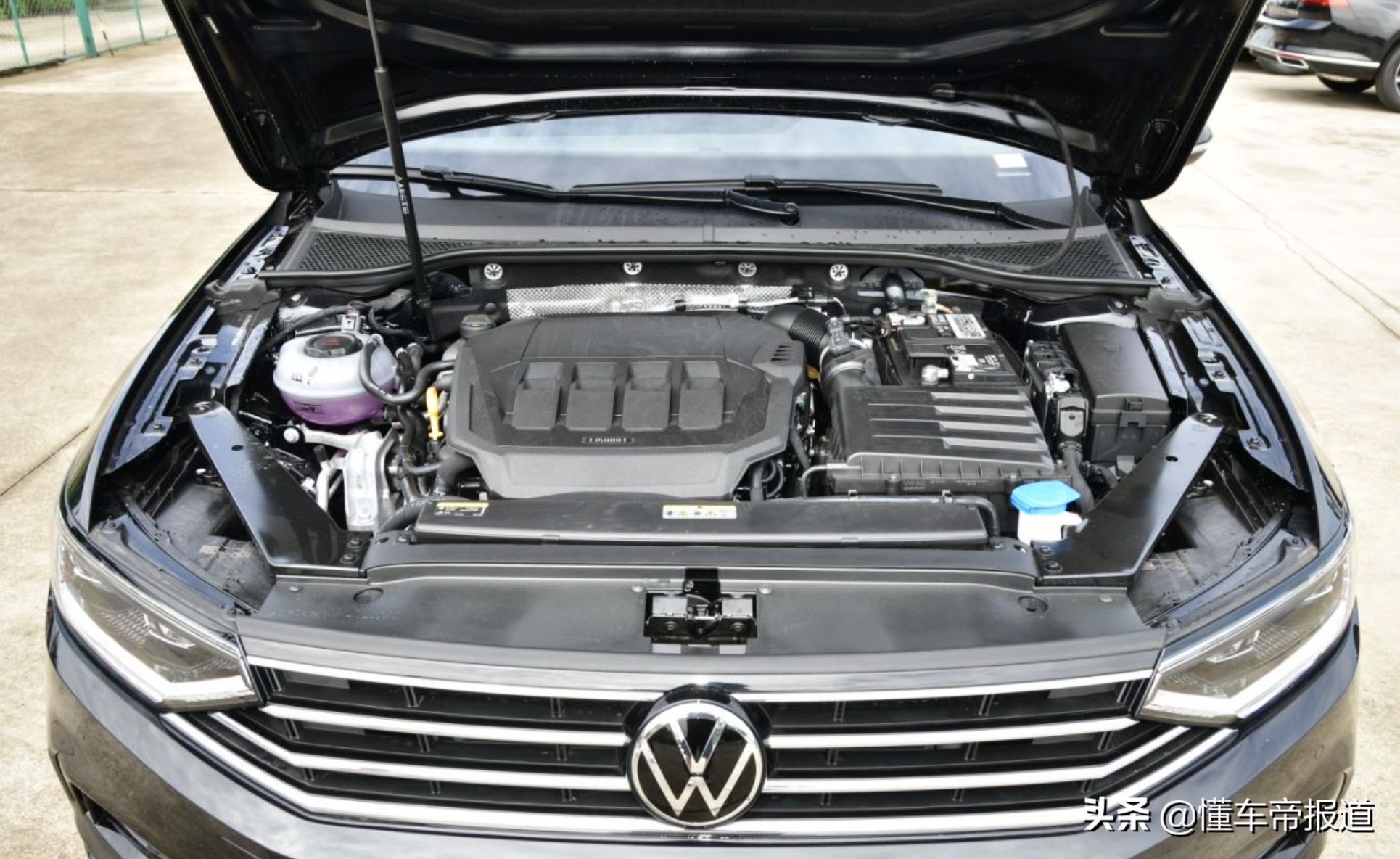 新车｜售价23.33万元，一汽-大众迈腾30周年纪念版正式上市