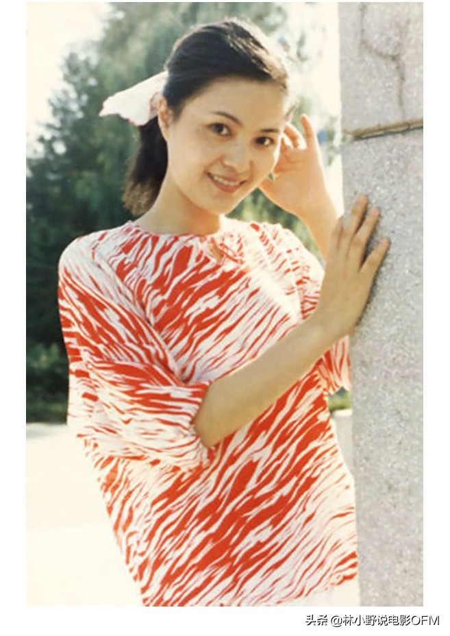 《潜伏》站长太太年轻时是有多美艳，中国第一部科幻片了解一下