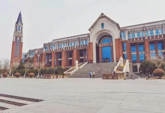 华东地区的法学扛把子——华东政法大学