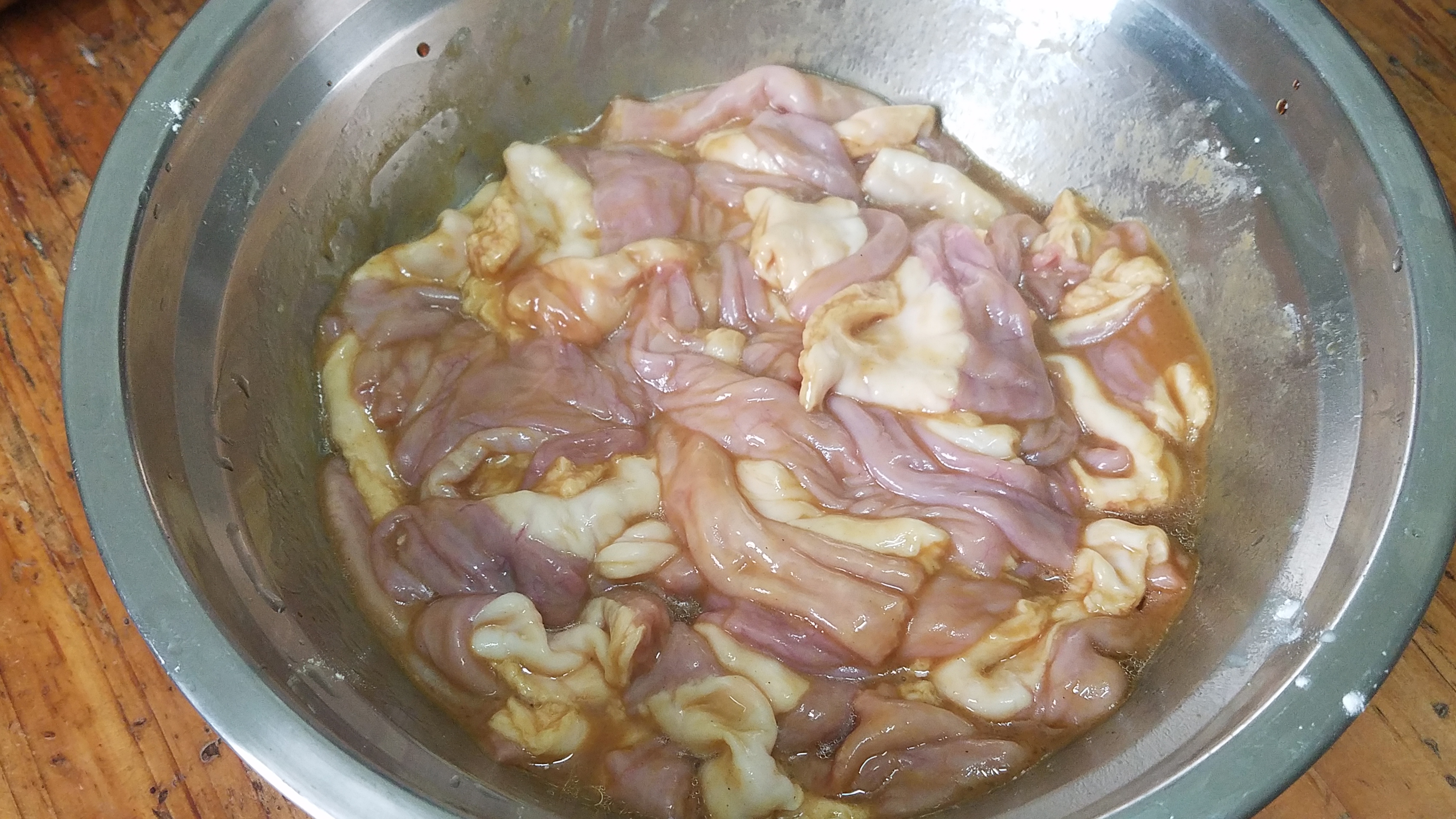 砂锅里倒进10块钱粉肠、原来这么好吃、家常菜做法、超简单