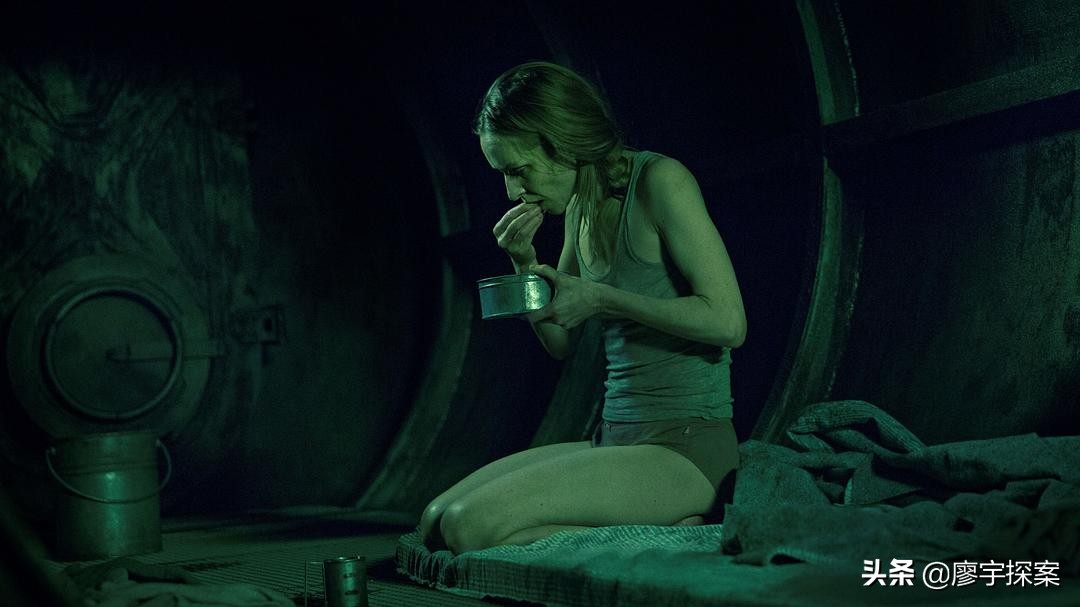 《悬案密码》4部曲：美女囚禁，贵校凶案，漂流瓶求救，墙中干尸