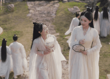 披上一身“窗帘”就能演仙侠剧？把这部烂剧捧到第一，观众怎么了