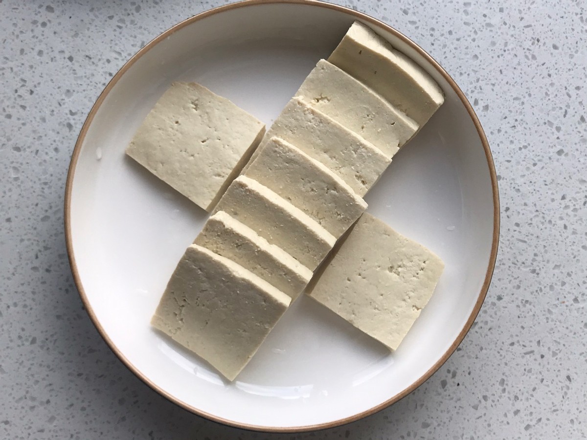 豆腐蒸鸡蛋的家常做法（7步鲜香入味爽滑好消化）