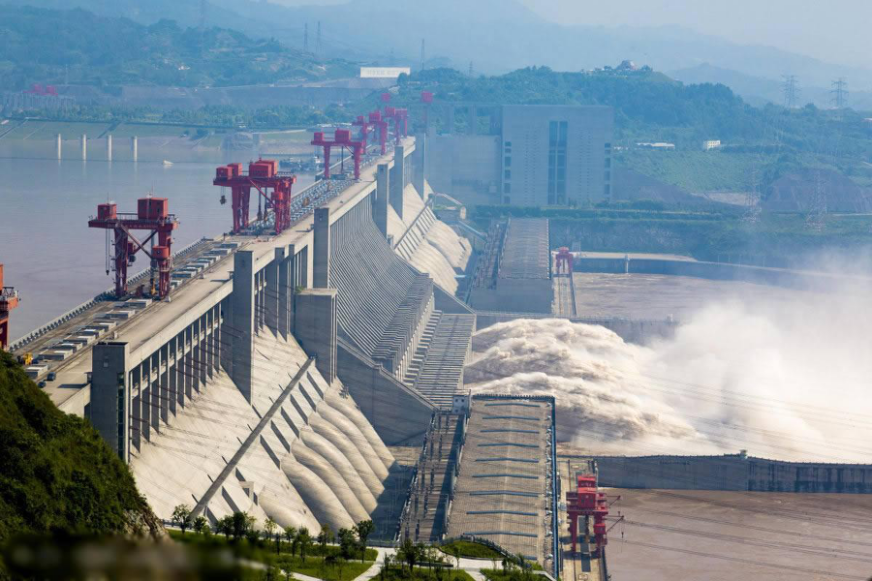 三峡大坝投资近2500亿，装机容量全球第一，为何发电量还不够用？
